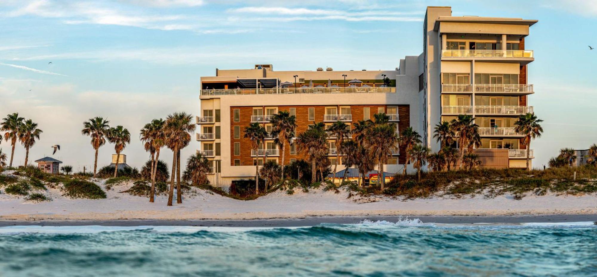 The Hiatus Clearwater Beach, Curio Collection By Hilton Exterior photo